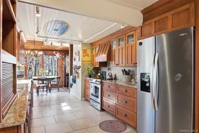 10 Tagliabue Road, Shoreham, NY 11786 - Photo 15