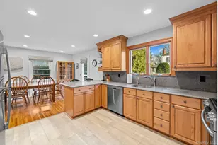 170 Woodbine Ave, Merrick, NY 11566 - Photo 3