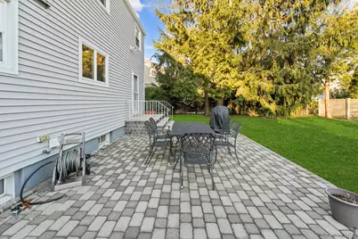 170 Woodbine Avenue, Merrick, NY 11566 - Photo 19