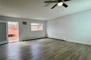 64 Patio Rd, Middletown, NY 10941 - Photo 9