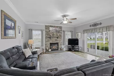 549 Highland Court, Moriches, NY 11955 - Photo 9