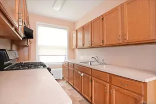 88-59 82nd Ave, Glendale, NY 11385 - Photo 9