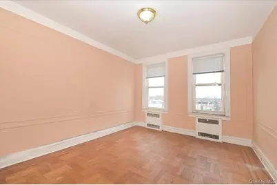 88-59 82nd Avenue, Glendale, NY 11385 - Photo 13