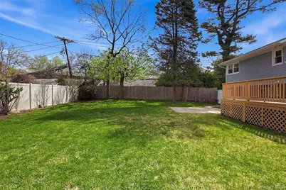 72 Woolsey Avenue, Glen Cove, NY 11542 - Photo 33