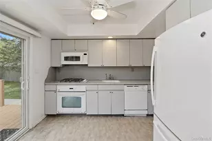 72 Woolsey Ave, Glen Cove, NY 11542 - Photo 13