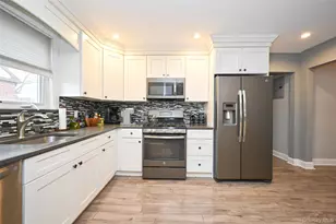 145-39 18th Ave, Whitestone, NY 11357 - Photo 3