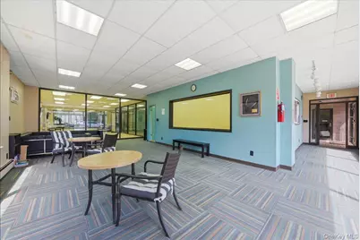 161 Pearsall Drive #2B, Mount Vernon, NY 10552 - Photo 17