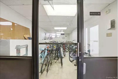 161 Pearsall Drive #2B, Mount Vernon, NY 10552 - Photo 15