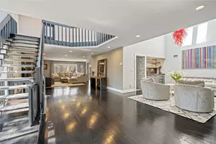 114 The Crescent, Roslyn Heights, NY 11577 - Photo 3