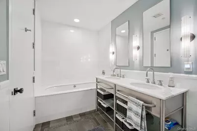 25 City Place #4B, White Plains, NY 10601 - Photo 23