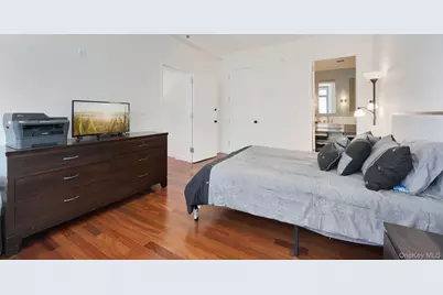 25 City Place #4B, White Plains, NY 10601 - Photo 21