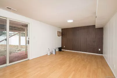 2959 Clubhouse Road, Merrick, NY 11566 - Photo 17