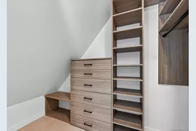 27 Pacific Avenue, Nanuet, NY 10954 - Photo 35