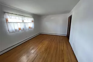 152 N Fulton Ave, Lindenhurst, NY 11757 - Photo 19