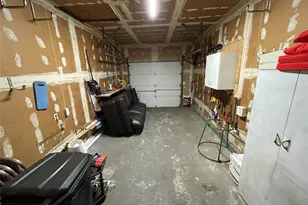 152 N Fulton Ave, Lindenhurst, NY 11757 - Photo 23