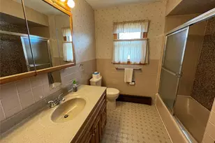 152 N Fulton Ave, Lindenhurst, NY 11757 - Photo 21