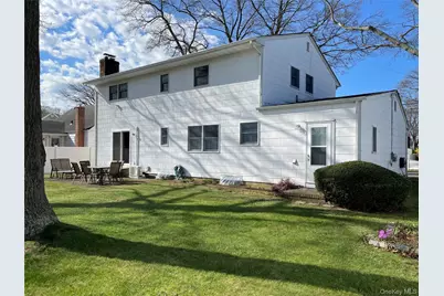 152 N Fulton Avenue, Lindenhurst, NY 11757 - Photo 25