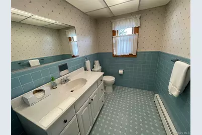 152 N Fulton Avenue, Lindenhurst, NY 11757 - Photo 13