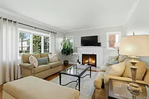 43 Beechwood Ln, New Hyde Park, NY 11040 - Photo 5