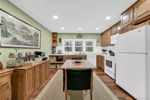 24 Baldwin Ln, Mahopac, NY 10541 - Photo 9