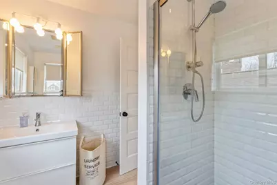 85 Camberly Road, East Hampton, NY 11937 - Photo 11