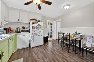 8 Francis St, Newburgh, NY 12550 - Photo 5