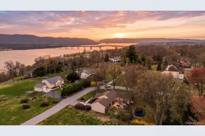 8 Francis Street, Newburgh, NY 12550 - Photo 25