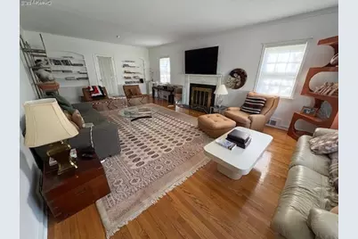 106 Trumbull Road, Manhasset, NY 11030 - Photo 3