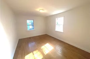 106 Trumbull Rd, Manhasset, NY 11030 - Photo 17