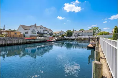 133 Thornwood Road, Massapequa Park, NY 11762 - Photo 43