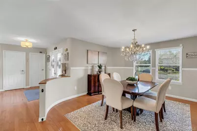 18 Daisy Court, Farmingdale, NY 11735 - Photo 11