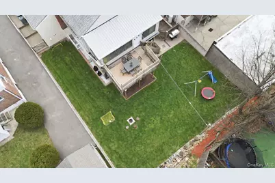 75 Woodlawn Avenue, Yonkers, NY 10704 - Photo 45