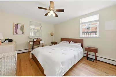 75 Woodlawn Avenue, Yonkers, NY 10704 - Photo 35