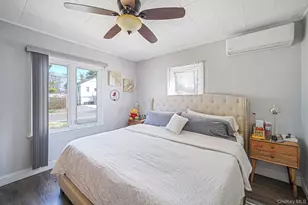 8 Evergreen Ave, Brentwood, NY 11717 - Photo 25