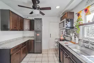 8 Evergreen Ave, Brentwood, NY 11717 - Photo 21