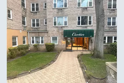 21 Bond Street #3A, Great Neck, NY 11021 - Photo 1