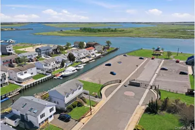 955 S Long Beach Avenue, Freeport, NY 11520 - Photo 39