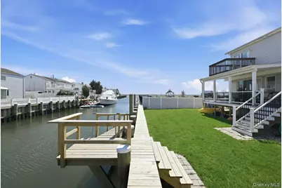 955 S Long Beach Avenue, Freeport, NY 11520 - Photo 35