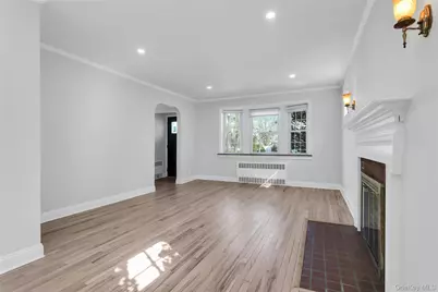 462 Morris Avenue, Rockville Centre, NY 11570 - Photo 7