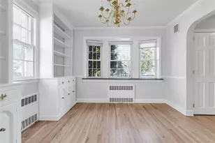 462 Morris Ave, Rockville Centre, NY 11570 - Photo 9