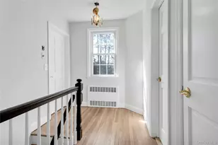 462 Morris Ave, Rockville Centre, NY 11570 - Photo 17