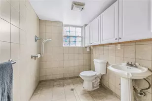 2515 Woodhull Ave, Bronx, NY 10469 - Photo 17