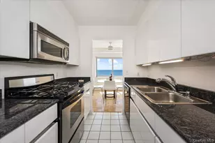170 W Broadway, Long Beach, NY 11561 - Photo 13