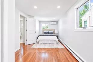 61 Cheshire Rd, Bethpage, NY 11714 - Photo 11