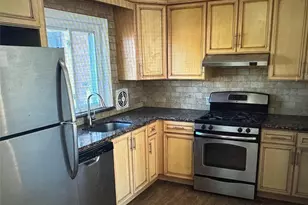 520 Dawson Ln, Jericho, NY 11753 - Photo 5