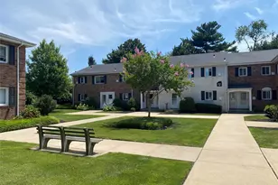 520 Dawson Ln, Jericho, NY 11753 - Photo 3