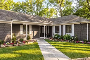 11 Skyview Dr, Armonk, NY 10504 - Photo 3