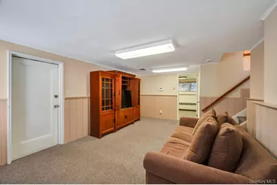 98 Larch Drive, Manhasset Hills, NY 11040 - Photo 25