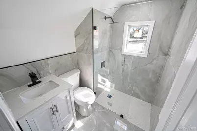 17 Riverside Street, Amityville, NY 11701 - Photo 21