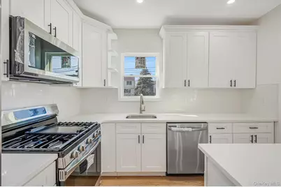 17 Riverside Street, Amityville, NY 11701 - Photo 3